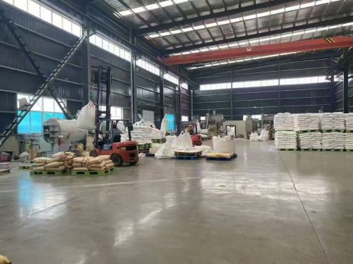 太原聚丙烯酰胺产品装车准备发货，优化供应链