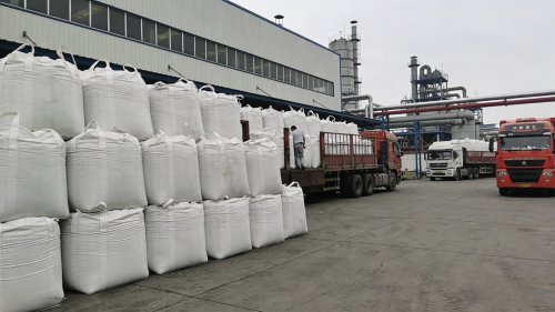 工厂厂区raybey雷竞技最新官网地址PAM产品装车准备